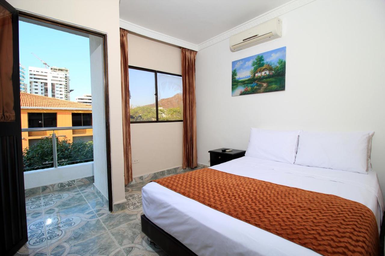 Mundihoteles Rodadero Plaza 3*
